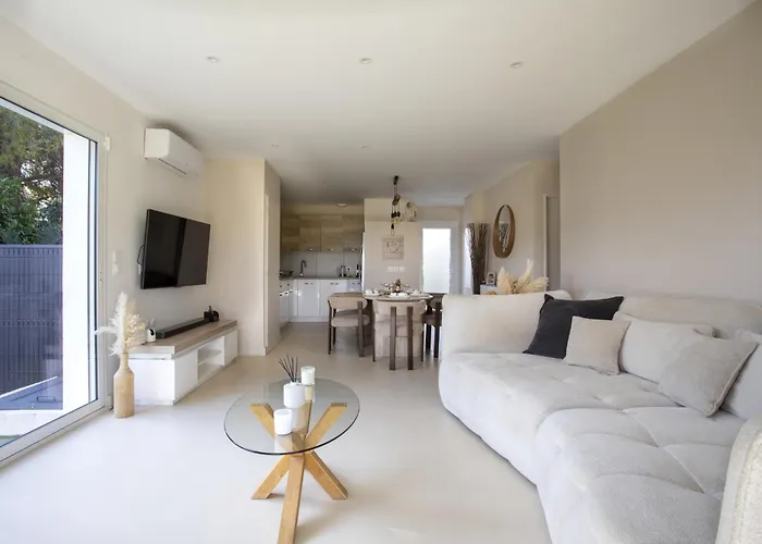 Lecko House Avec Piscine * 昂蒂布